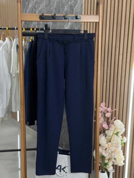 Pantalon E.A 2026 – Image 3